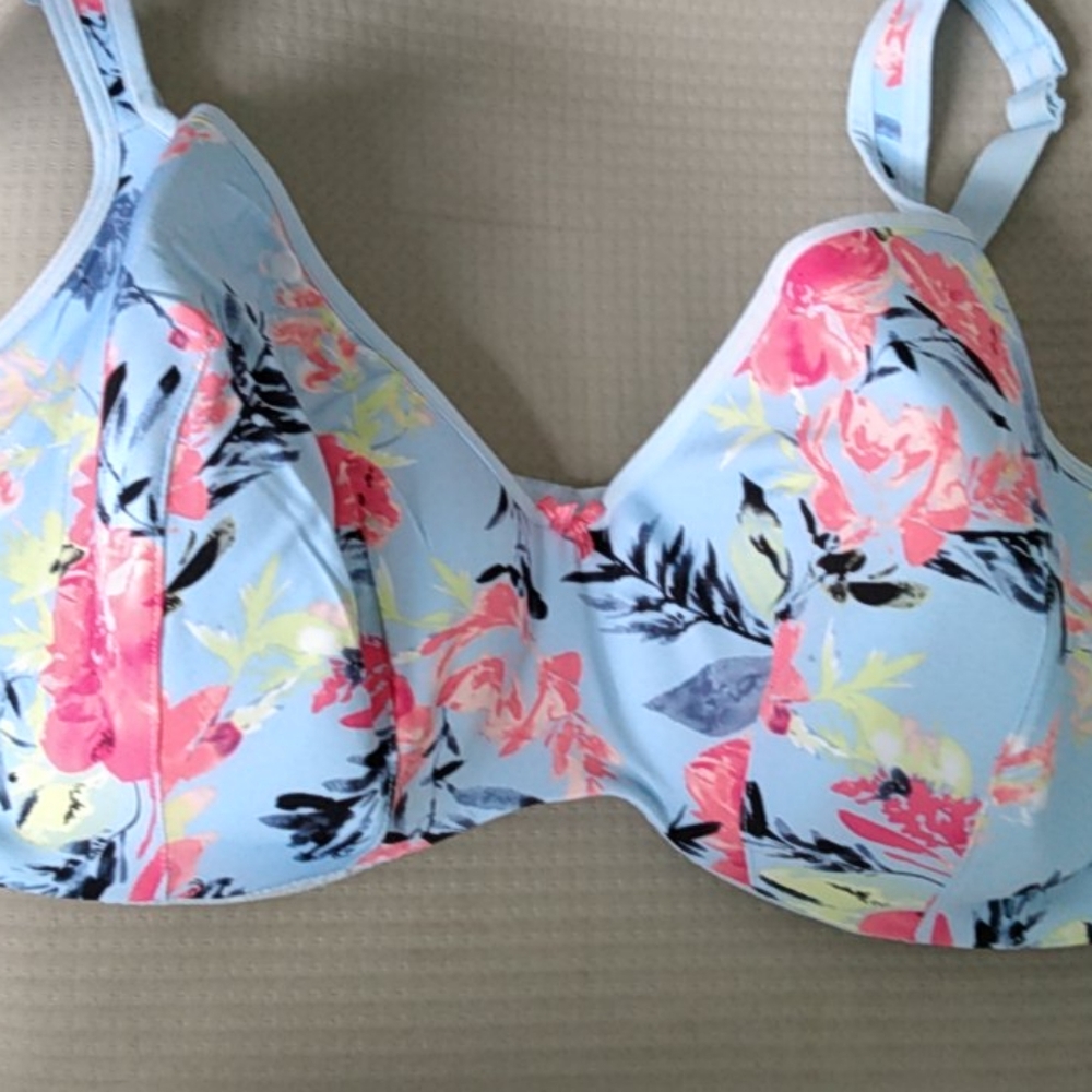 Women's Cacique bra
